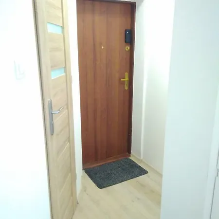 Calkowicie Odnowiona Kawalerka - Czystosc, Cisza, Spokoj